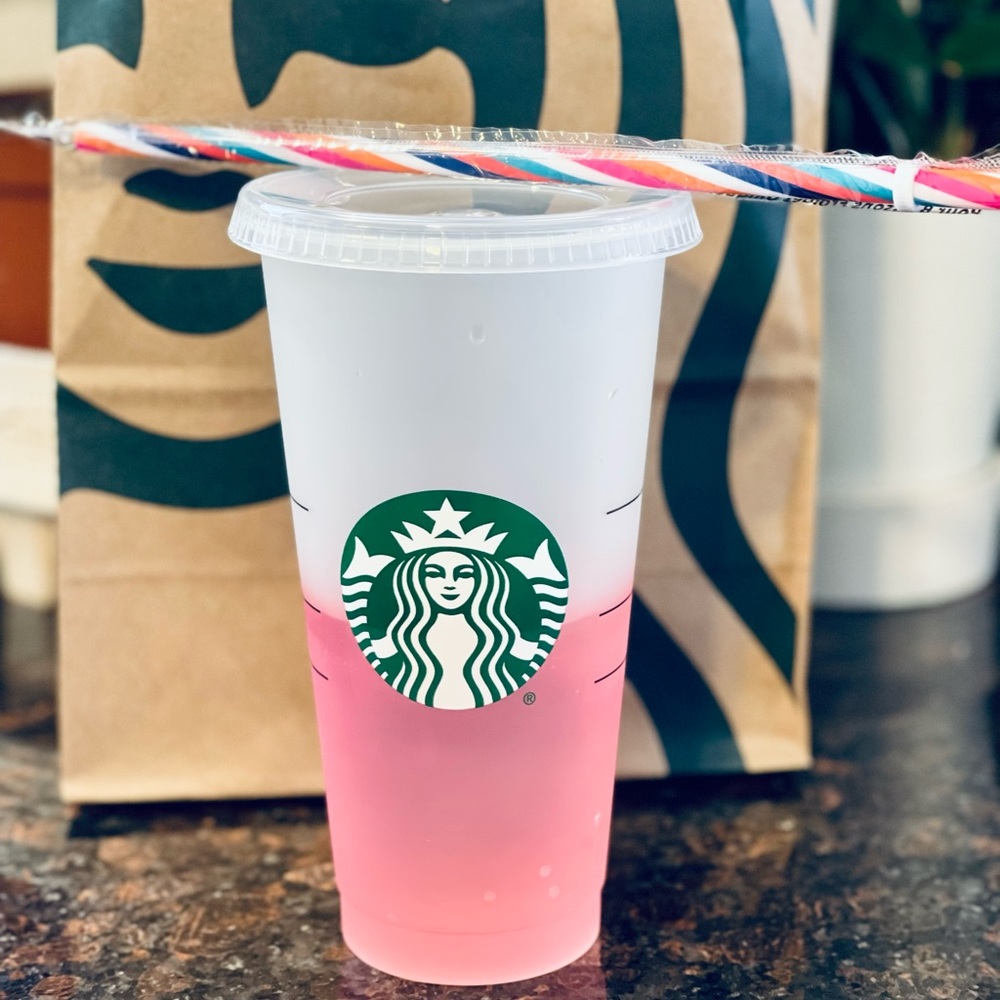 Starbucks Set of 2 Mystery Color changing cups - Picture 9 of 16